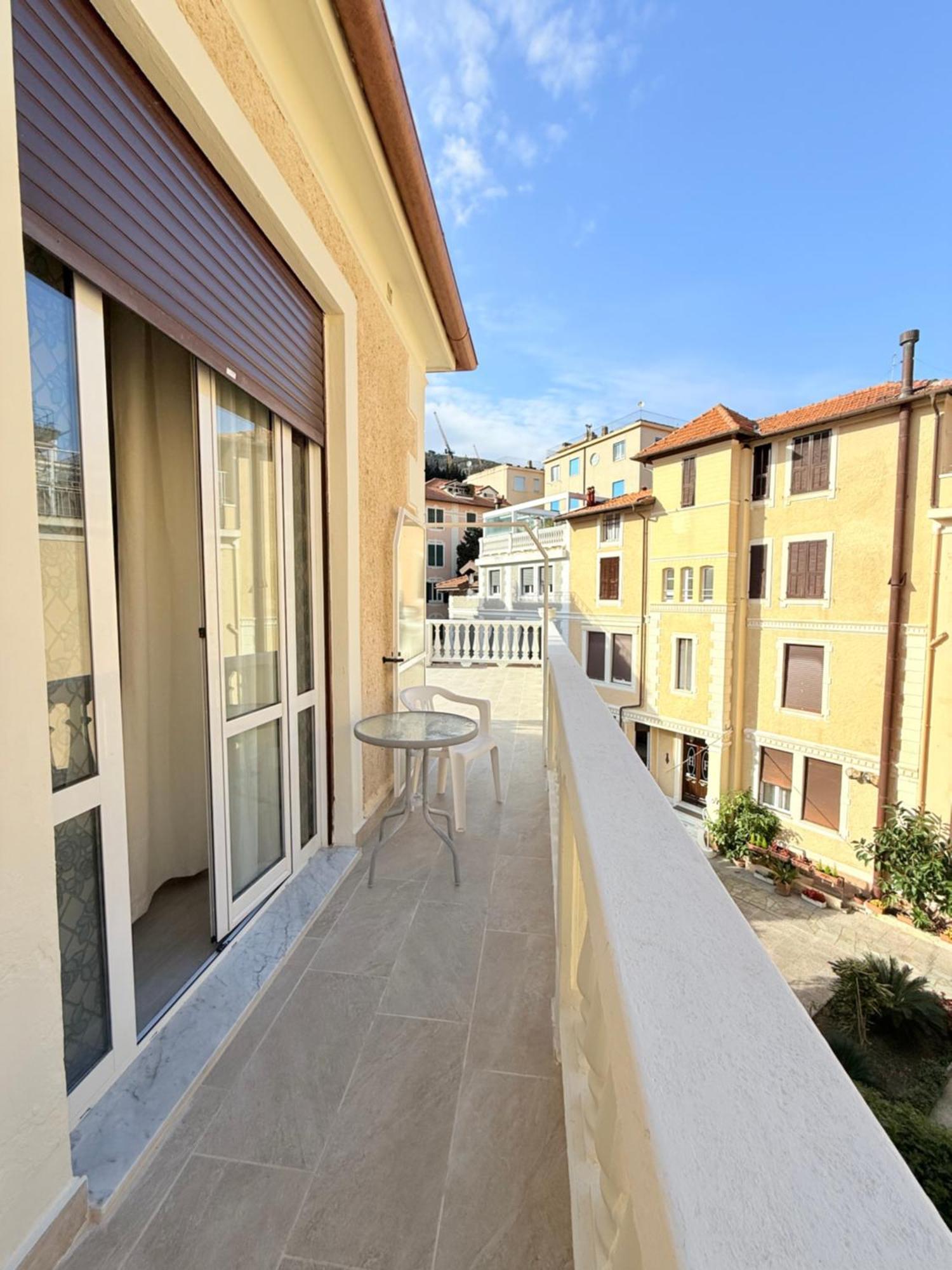Hotel Fiorenza & Banksia Meuble Alassio Exterior foto