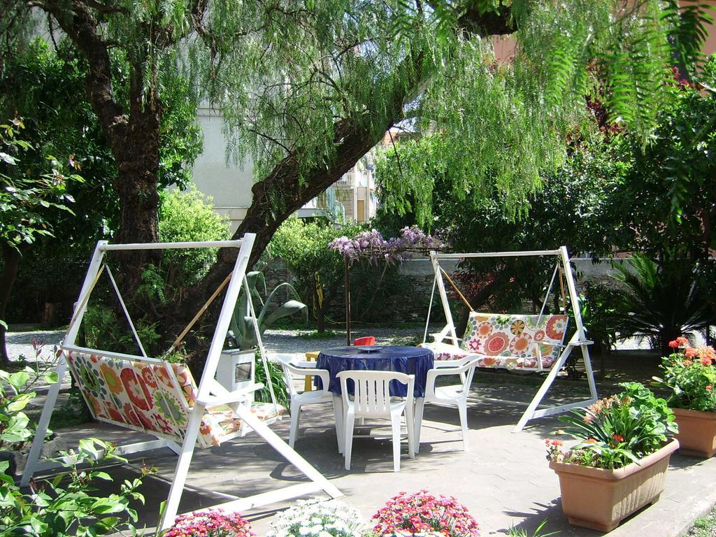 Hotel Fiorenza & Banksia Meuble Alassio Exterior foto