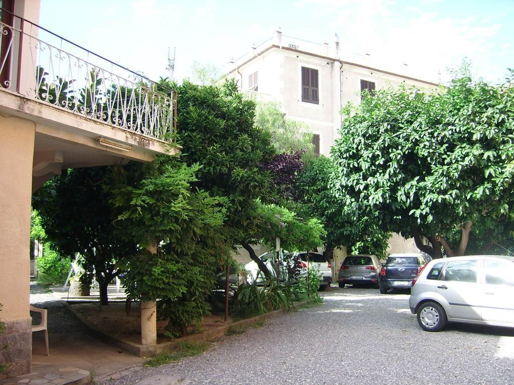 Hotel Fiorenza & Banksia Meuble Alassio Exterior foto